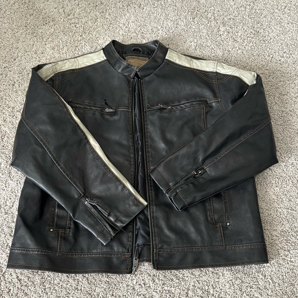 Men’s Leather Jacket